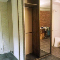 Угловая гардеробная комната