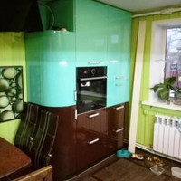Кухня на заказ с фасадами эмаль-глянец